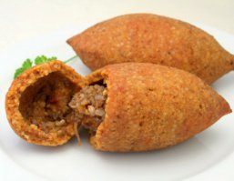 Добавил бы от себя мало кому известное, армянское "Ишли кюфта", и известные всем "котлеты по-киевски"