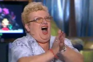 слушаюсь от слушаю 
а есть от жрать, ой нет - от ес