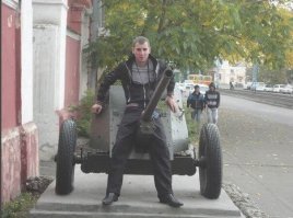 Да это ж Барнаул, пушка стоит рядом с краеведческим музеем