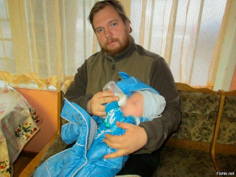 Вы ее мужа видели?. Он больше 40 не зарабатывает. Короче там у них пипец полный.))) Фото прилагаешься