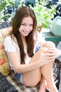 А есть видео, где ее...?