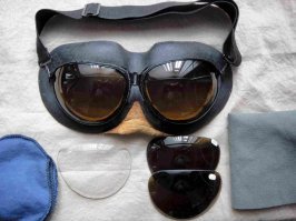7 культовых моделей очков, с которыми вы точно не ошибетесь
