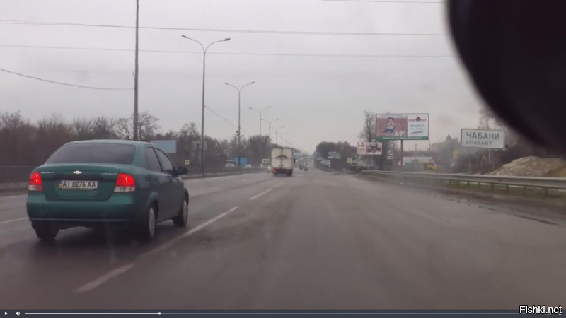 Это въезд в Киев со стороны Одессы. Но видео наверное старое, ибо там ремонт дороги сделали недавно.