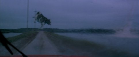 это не из этого фильма. Вот из этого фильма. И да- фильм 96 года