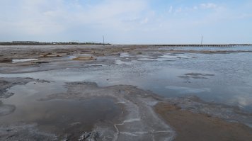 Был там недавно. Берег правда не такой живописный )