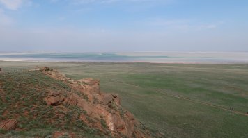 Был там недавно. Берег правда не такой живописный )