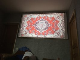 Тоже когда-то заморачивался) 120". При наличии в комнате 4к телека 55" проектор включаю пару раз в год, когда с друзьями чет смотрим) Видно сносно и днем, но для игр лучше занавешивать шторки.