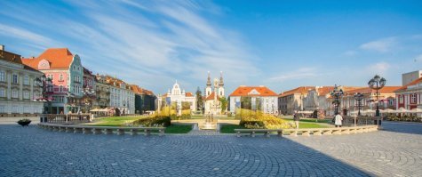 А я, как всегда, топлю за любимую Румынию :) На фото уютные городки Тимишоара, Орадя и Рышнов