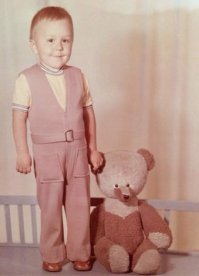 расскажи воспитательнице детского сада , про шнура и его песни через 30 лет , она бы с ума сошла .