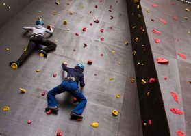 Кирпичный хаос, который, по всей видимости, делали пьяные каменщики