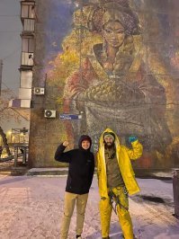 В Челябинске закрасили масштабное граффити с изображением девушки
