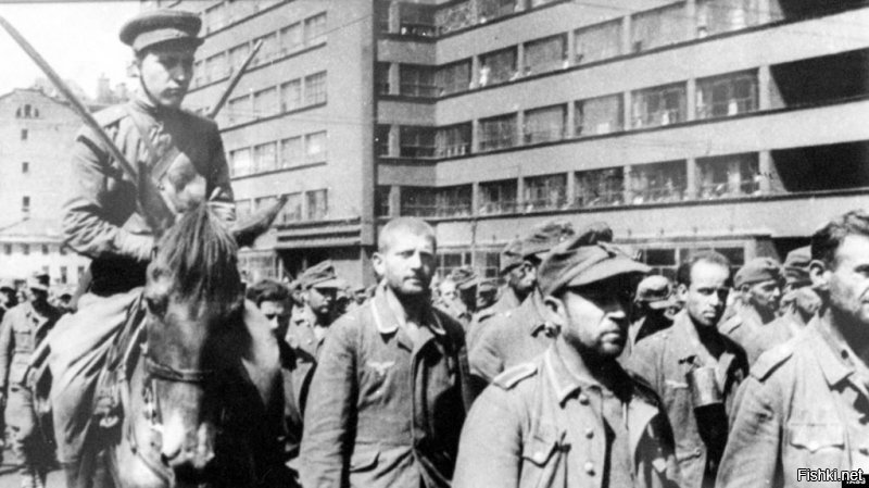 хм..парада 45 года немчикам мало?