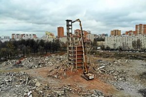 Как либерасты упустили возможность протестовать против сноса Ховринской больницы непонятно. Было, стало.