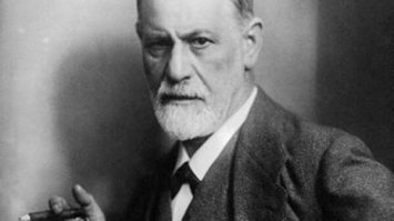 Влюблялись в предмет? Еще и продолговатый, поди?!?!?!!??!!