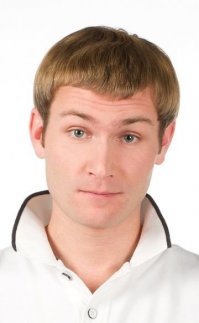 Колян Наумов не потомок, часом? 

а если серьёзно:
"Гвозди б делать из этих людей:
Крепче б не было в мире гвоздей." 
(«Баллада о гвоздях» Н.Тихонов, 1919)