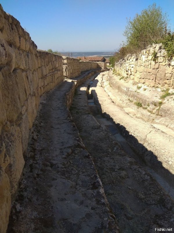 Ушедшие под землю древние дороги Европы