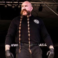 Почему он не принимал участие в конкурсе?