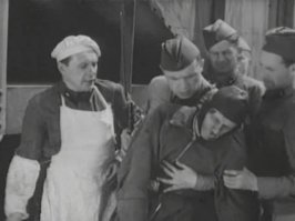 Из отечественного кино. Боевой киносборник №3 (22 августа 1941г.) Новелла "Антоша Рыбкин". 
Сюжет: Идёт Великая Отечественная война. Многих парней призывают на фронт. Среди них Антоша Рыбкин, колхозный повар. Антоша хочет попасть в разведку, о чём и просит на призывном участке. Военком же решает по-своему, он считает, что поварская специальность парня пригодится и на войне. Так Антоша становится фронтовым поваром, война же берёт своё, и довольно сноровистому парню приходится не только кухарить, но и воевать с нацистскими захватчиками. 
Роль Антоши Рыбкина исполнил Борис Чирков.