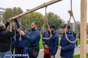 ФФУУУ...Промоскальский гнилой совок,где зверствует КГБ.Толи дело сейчас,цветущий европейский город.