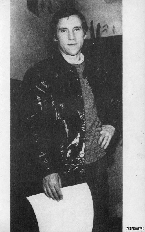 Подборка из сборника "Четыре четверти пути" (1990).