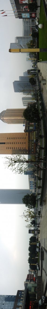 Жил по работе в Тонглу три недели, обалдел от всеобщей чистоты и порядка. Мусорили только на каком-то празднике вдоль торговой улочки. А так - образец для подражания.