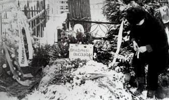 Январь 1981 года, я снимал первой зимой без Высоцкого...