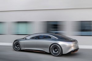 Хрен знает какая мода дальше пойдет на авто, может они вообще будут квадратные или треугольные, но пока мне больше нравится концепт S класса мерседес