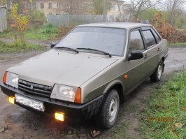 У меня была такая, цвет папирус на этой сиденье какое то стоптанное