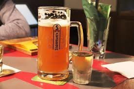 Пьяная еда: чем закусывают алкоголь в разных странах мира