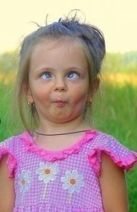 «Девочка-фантом» из Красноярска: загадка фотографий, сделанных 100 лет назад