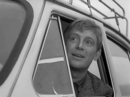 Говорят "Волга" одна и та же...
Берегись автомобиля 1966 год.
Три тополя на Плющихе 1967 год.
Бриллиантовая рука 1968 год.