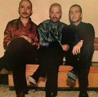 Иван прямо улыбнул.
Бондарчук какой-то «радужный».
Агутин прям как мафиози итальянский