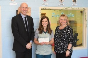 Что-то у мужика поразительно знакомая рожа....