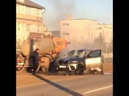 Это не той ли водой, которой тут на днях BMW тушили?