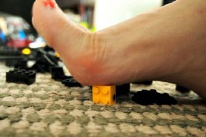 Вот это боль, а у него с ногой фигня какая-то!))