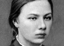 Жена Ленина, Крупская, тоже была красивая в молодости.
