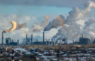 Слабаки. Вот суровый челябинский смог. Челябинцы в такие дни просто задорно чихают, работают, учатся и вообще радуются жизни.