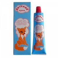 Сейчас нормальный Детский крем делает Калина.
Незаменимая вещь на зимней рыбалке и охоте.