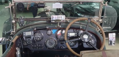 О! Узнаю, родимую. Приезжала к нам на обслуживание.