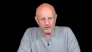 Чем старше блогер, тем лучше ему жилось при сталине
