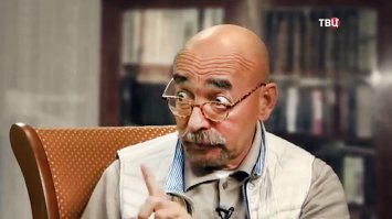 В Новой Зеландии вспыхнул вулкан: пара туристов спаслась в последнюю минуту