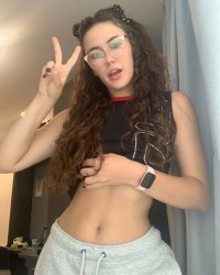 Девушки в очках