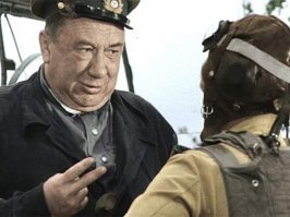 - В ставке Гитлера ходят слухи, что некоторые несознательные механики крестят самолёты перед вылетом.
- Да ну, в ставке Гитлера все малохольные.