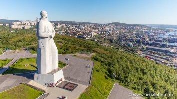 А у нас есть свой Алёша. 
В Мурманске.