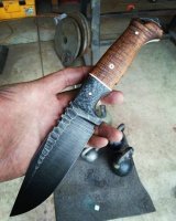 Фиг знает... Почти ни один не впечатлил. Ну, разве что эти, может быть:





А многие вообще больше на опасные бритвы или топорики какие-то похожи, чем на ножи...