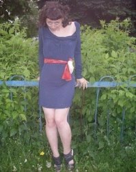 Девушки в лёгких платьях