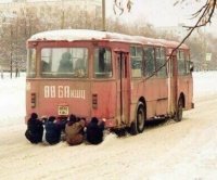 ужасная шапка! я ее терпеть не мог!


это у нас называлось циндрить