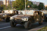 Тем кто не в курсе... Китайская колесная техника отлично себя чувствует в строевых частях армии Беларуси ещё с 2017 года))) Например: 

бронеавтомобили CS/VN3 



Dongfeng Mengshi eq2050