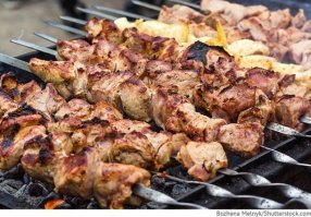 Я бы там шашлык пожарил на их митинге