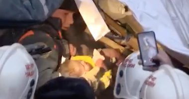 Главное событие текущего года, это спасение малыша из под завалов разрушенного дома в Магнитогорске. 
Где эти Кадры?